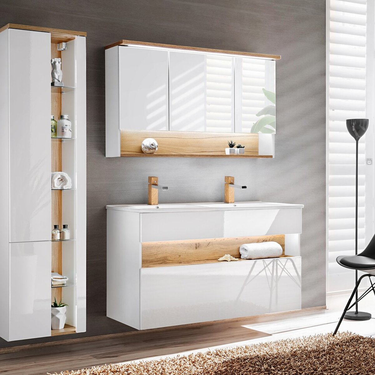 Bahama White dupla mosdós szekrény tükrös felsőszekrénnyel, tölgy díszítéssel