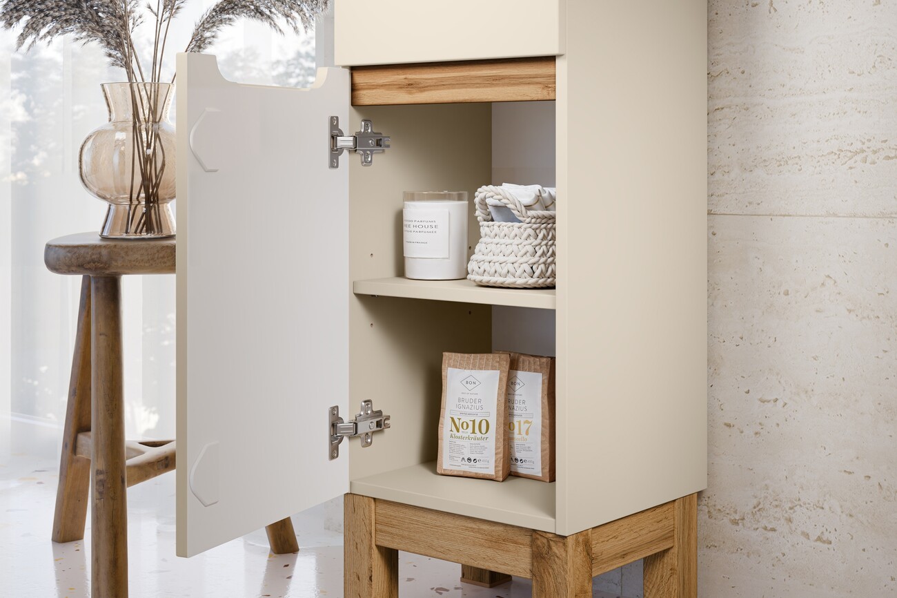 Bali Kasmír magas fürdőszoba szekrény nyitva