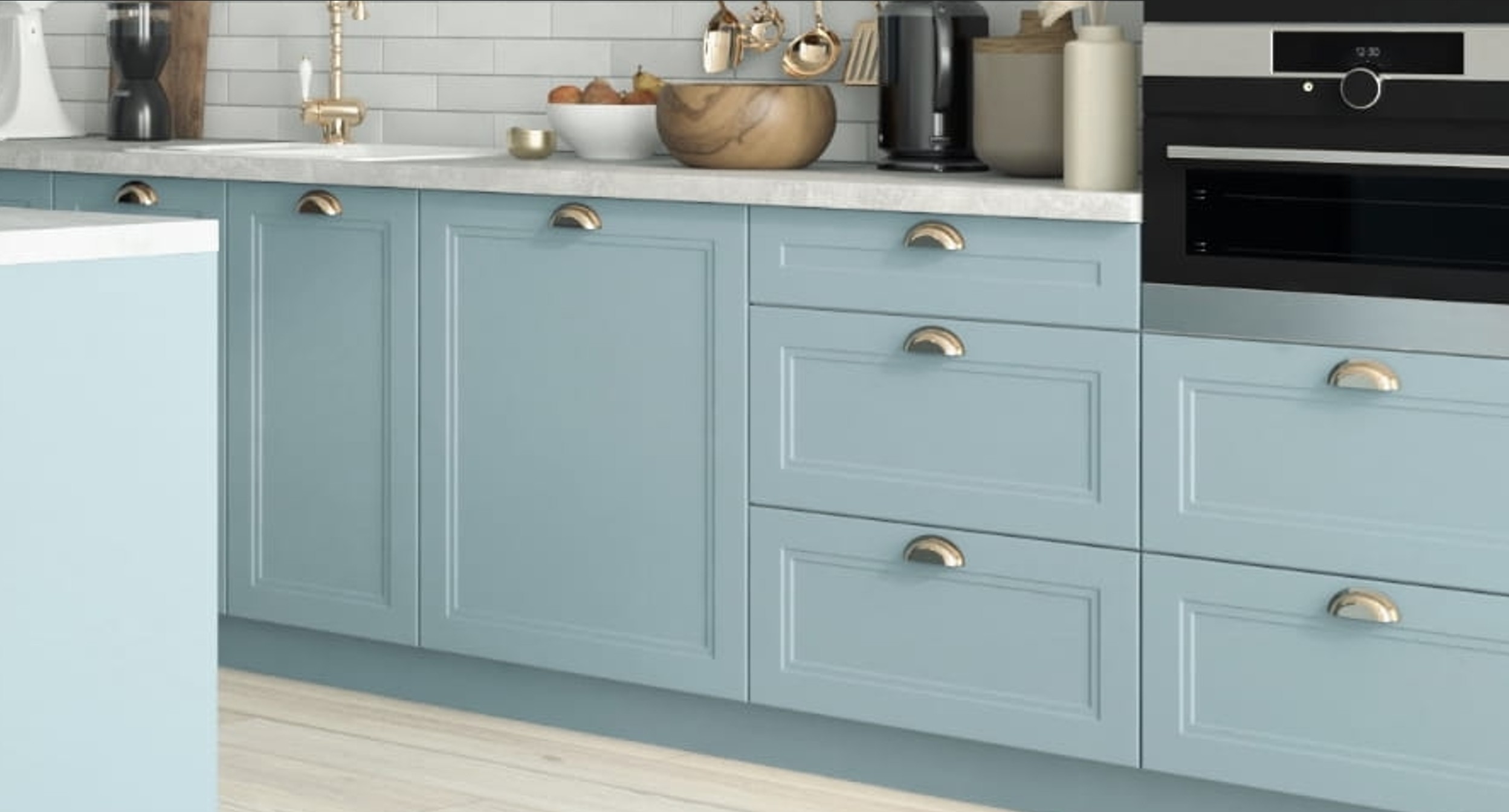 FORLI világoskék alsó szekrények fiókrészlet réz kagylófogantyúkkal