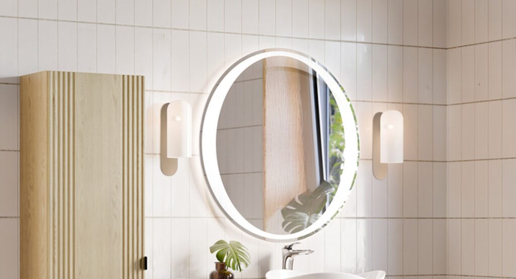 Fürdőszoba fali tükör modern 73×80 cm – RETRO 840 FSC Fürdőszoba fali tükör kerek LED peremfénnyel – világos csempés falon