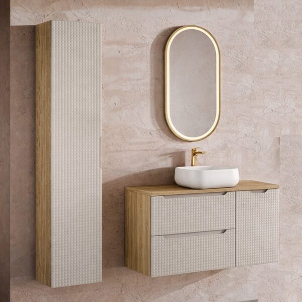 Luxor Beige fürdőszoba bútor – falra szerelt mosdószekrény és magas szekrény bézs fa hatással
