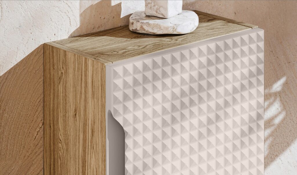 Luxor Beige fürdőszoba bútor – magas szekrény belső polcokkal, tároló tér részlet