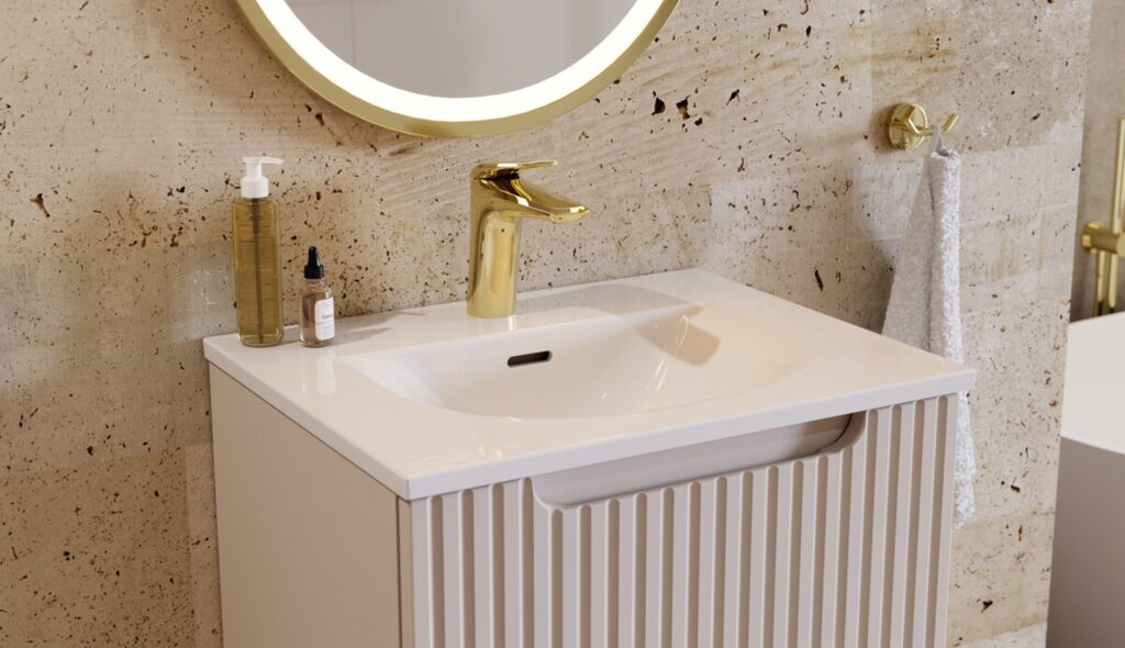 Mosdó csaptelep – NIAGARA UM 03 BLACK 86001B Arany mosdó csaptelep fehér mosdópulton – modern fürdőszoba csaptelep