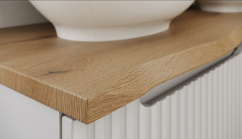 Mosdólap / mosdópult lap világos fa dekorral – sarok és élrészlet fehér front felett