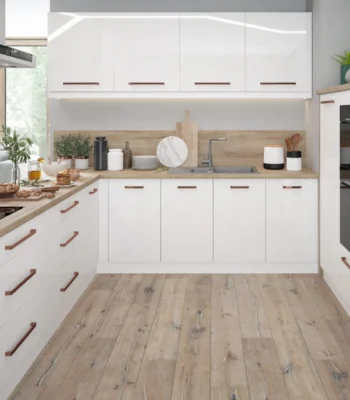 ESSEN fehér akryl magasfényű U alakú konyhabútor fa munkapulttal