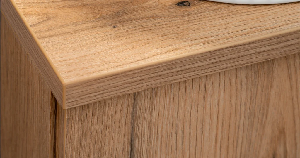 NOVA OAK bútorlap és élképzés részlete természetes tölgy dekorral