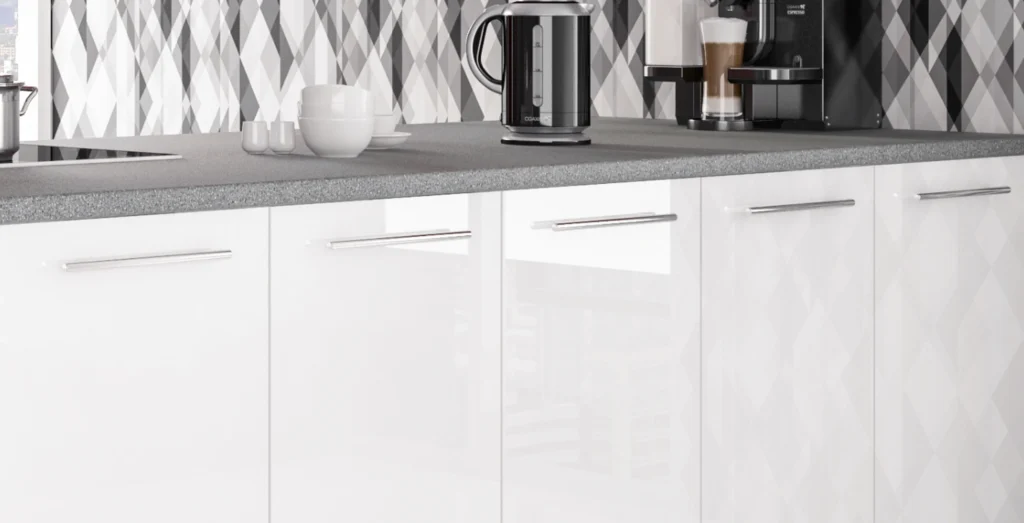 PLATINUM KONYHABÚTOR Magas 40es cargokosaras elem(1D14K40 ) PLATINUM fehér magasfényű alsó frontok és munkalap közeli részlete