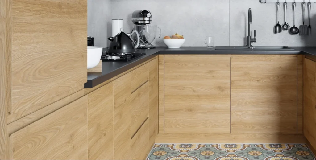 TREVISO ELEMES KONYHABÚTOR 1-ajtós szekrény 60 cm_JOBBOS(D1D 60 P) TREVISO konyhabútor közeli részlete alsó elemekkel, sötét munkalappal és mintás padlóval