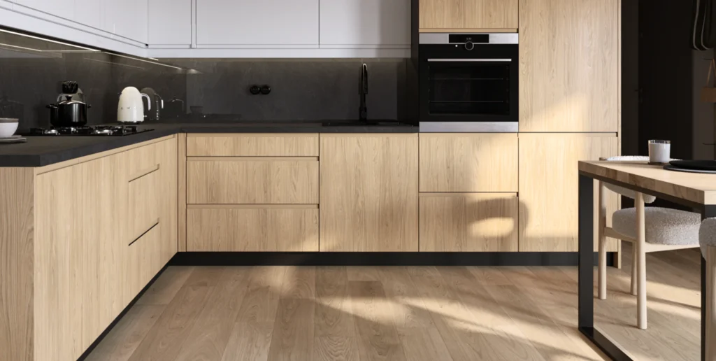 TREVISO ELEMES KONYHABÚTOR 1-ajtós szekrény 60 cm_JOBBOS(D1D 60 P) TREVISO konyhabútor enteriőrképe Pembroke frontszínnel, sötét hátfallal, fekete készülékekkel és modern, otthonos konyhai összképpel